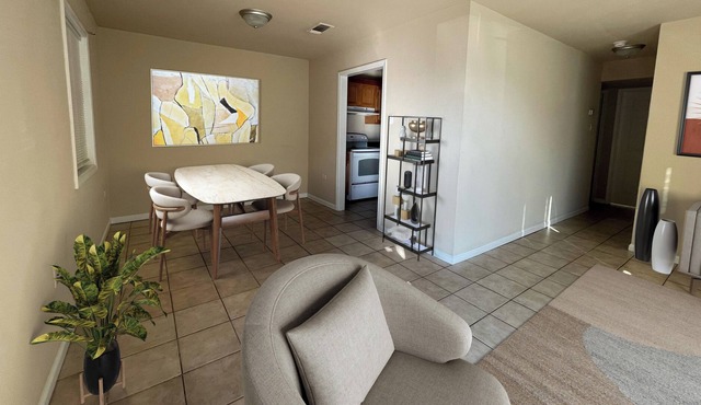 Houma yabba dabba doo! Apartment