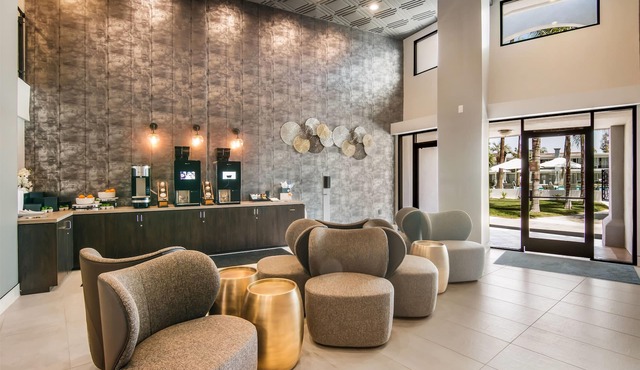 Hourglass Hotel, Trademark Collection by Wyndham