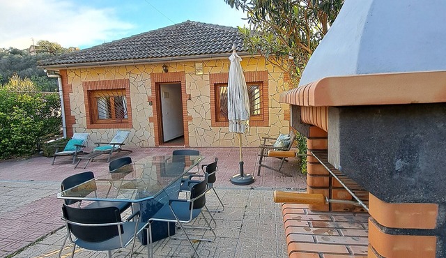 House with garden 20 minutes from the center of Barcelona