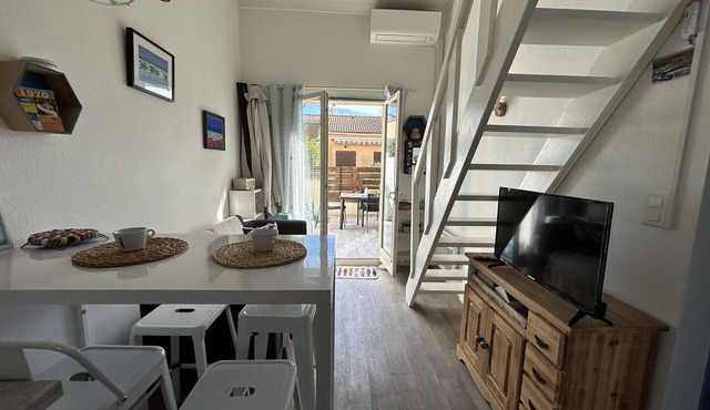 House near the beach, AC - 4 guests