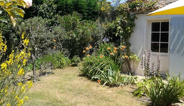 House 140 m2 -100m from the beach. 3 bedrooms - 3 bathrooms -3 toilets