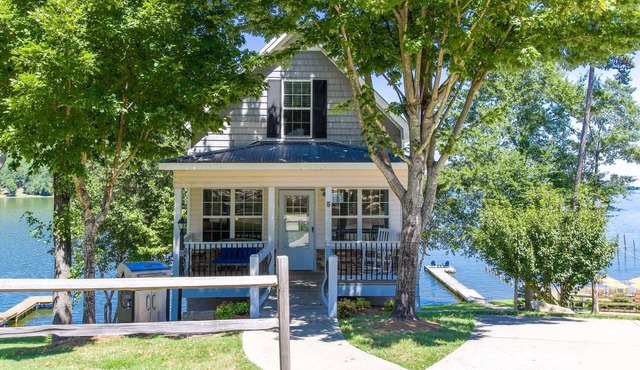 House #05 Reel'M Inn (No Pets) Private Pier