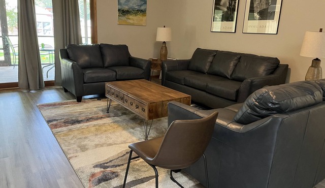 House 1/2 miles to Kinnick Stadium in University Heights