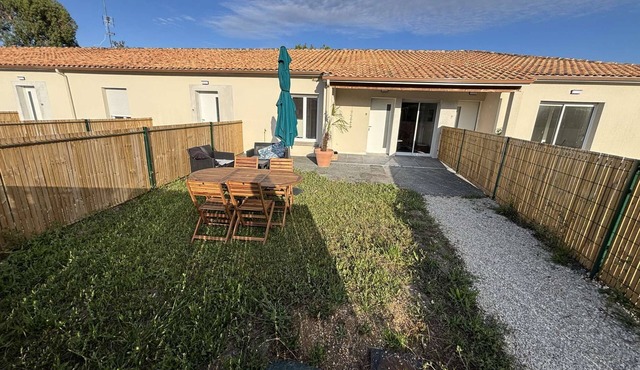 House 1 bedroom, sleeps 4