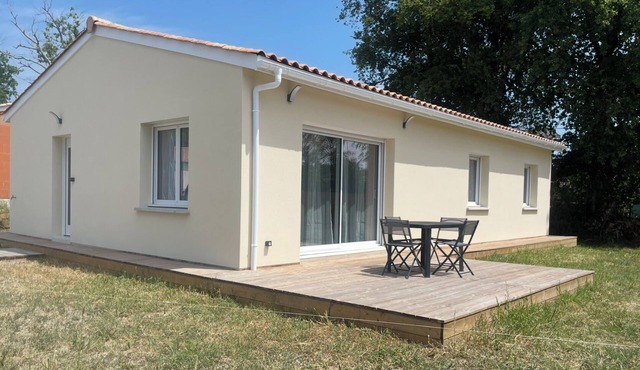 House 100 m2 furnished + garden Beautiran