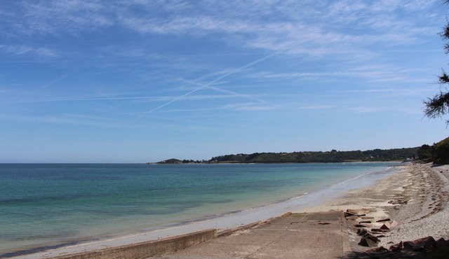 House 100m from the beach fully equipped with garden and terrace - 2 to 8 /10pers.