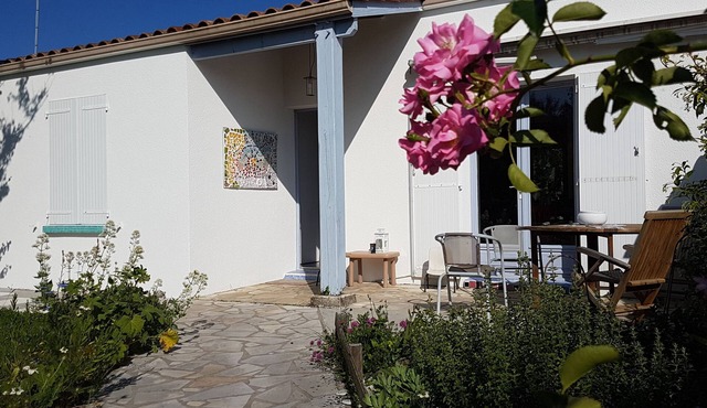 House 115 m2 VIDEO in one of the most beautiful villages in France 12 km from the beach