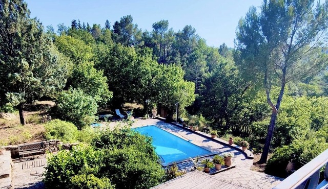 House 12/13 pers. Swimming pool. Varages Haut Var