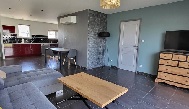 House 12 mn from La Rochelle and 15 mn from Ile de Ré