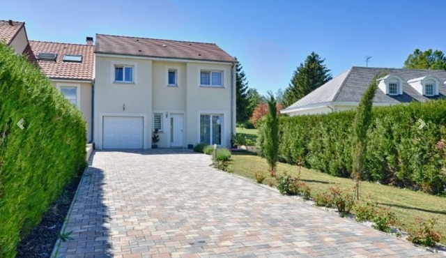 House 120 m² in Vigy
