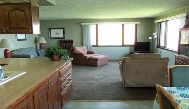 House #133 Cozy 3 bedroom Family home with Spectacular views.