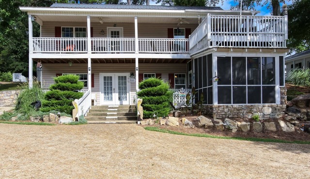 House #14 Pelican Sunrise (no pets) Lake View