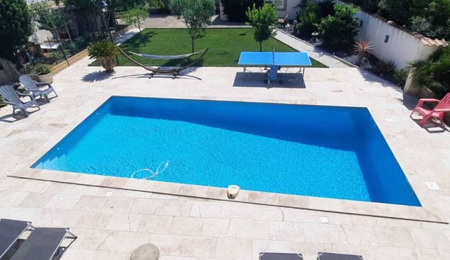 House 140m² with garden and pool