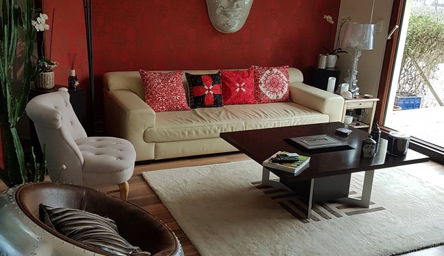House 15 km from Strasbourg On the edge of a pond quiet location not overlooked