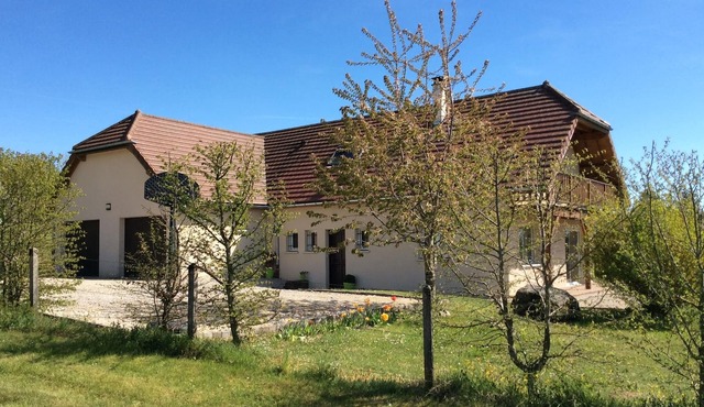 House 190m² 8 people. Terrace, lake view, garage, 2500m² of land