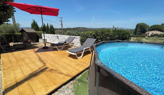 House 2/4 pers air-conditioned swimming pool ping pong near bandol