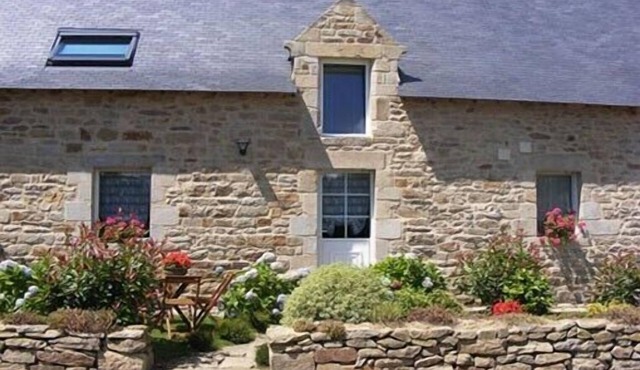 House (2 bdrms)Very comfortable 300m coastal path 1km port LE BONO Gulf Morbihan