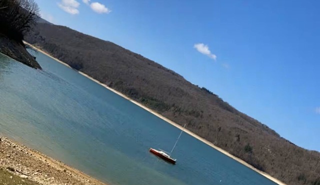 House 2 km from Lac de Vouglans