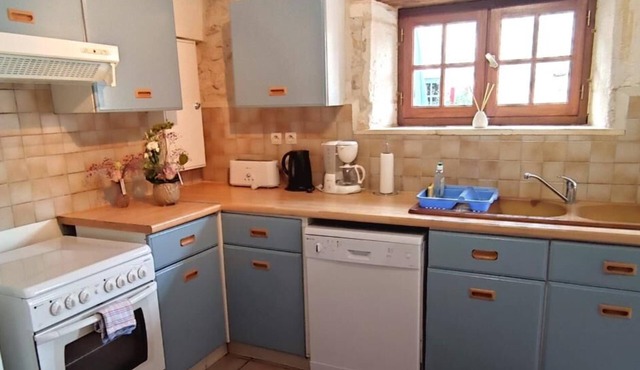 House 2 sleeps 8 3 bedrooms 1 bathroom