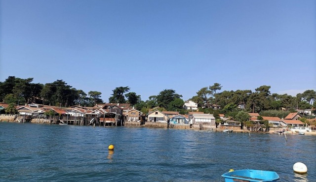 House 200m ² air-conditioned, near beach and shops