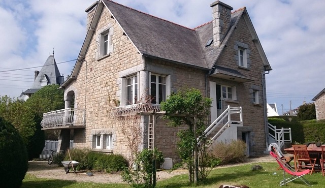 House 200m2, 150m from the beach