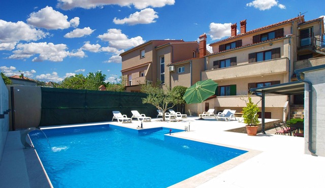 House 2080/34798 (Istria - Pula), 3000m from the beach