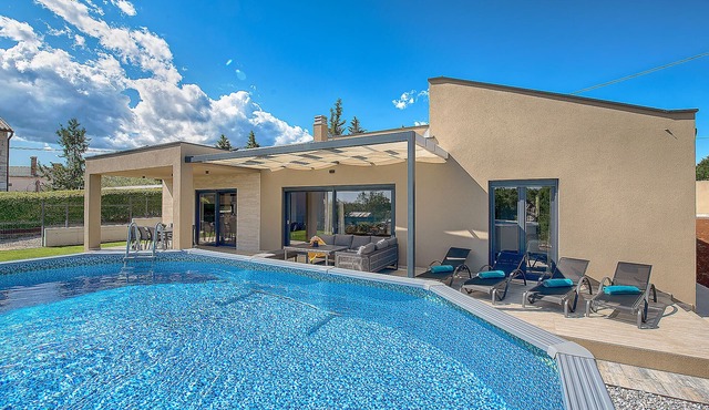 House 2406/161843 (Istria - Rebići), 2000m from the beach