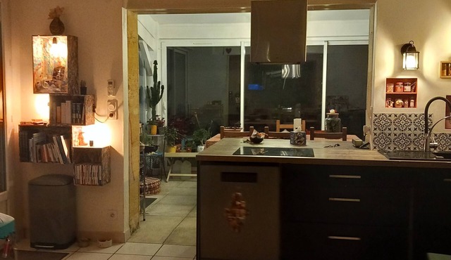 House 2mn walk from the Garonne ideal for couples with 1 child