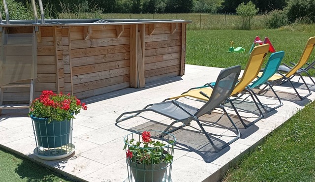 HOUSE 3 MINUTES FROM MONTCUQ WITH SWIMMING POOL AND LARGE ENCLOSED GARDEN
