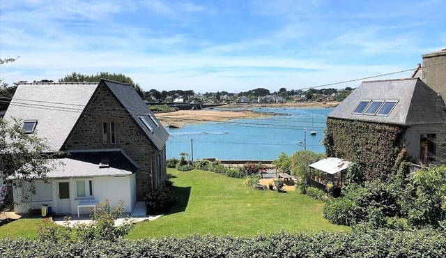 House 3* sea view with WIFI in PLOUMANAC'H