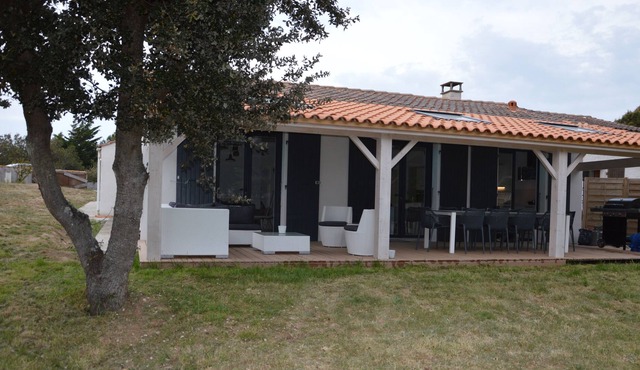 House 4 bedrooms 2 steps from the beach (La Petite D'Oleron)