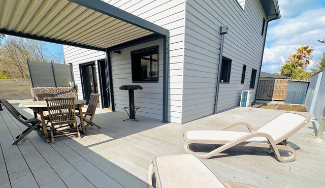 House 4 Bedrooms for 8 with solarium