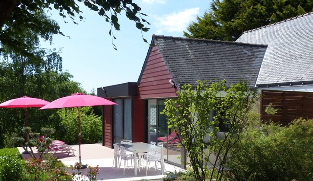 House 4 * Free WIFI pool 28 °; Tennis; Wooded park 15,000 m²; Car park