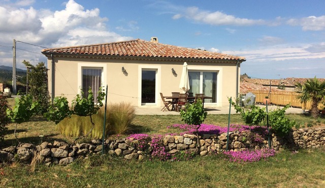 House 4 rooms 2 to 8 people in Southern Ardèche - The Dream of Papi