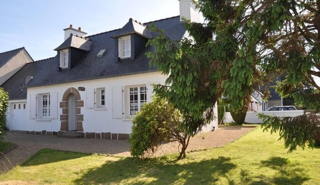 House 400m from the sea with closed garden in TREGASTEL