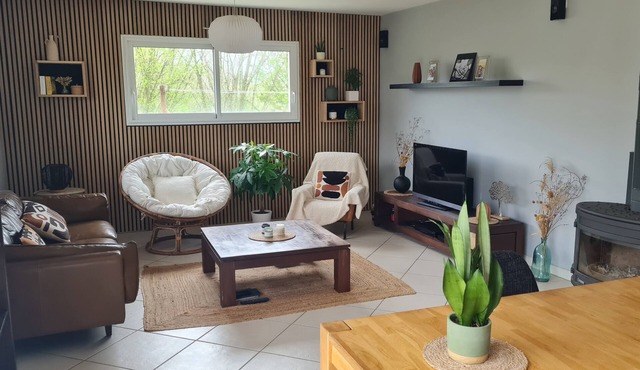 House 5 person Brittany Morbihan sea beaches free from 19.07 to 2.08.25