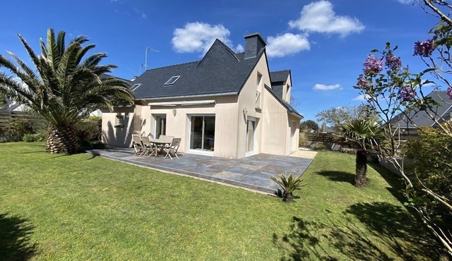 House 5 rooms for 6 to 7 pax near the beach - Wifi