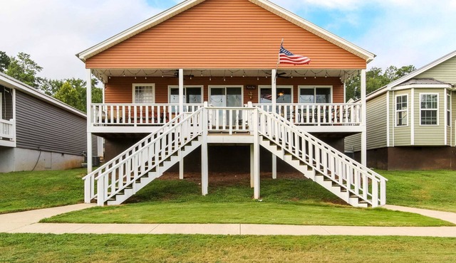 House# 50 Home Away Home (No pets)