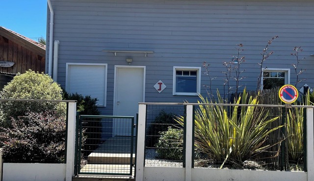 HOUSE 50 METRES FROM THE LAKE IN THE VILLAGE OF CLAOUEY