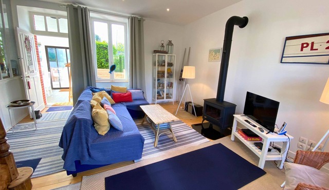 House 6 p.,100 m beach, all on foot, garden, wifi