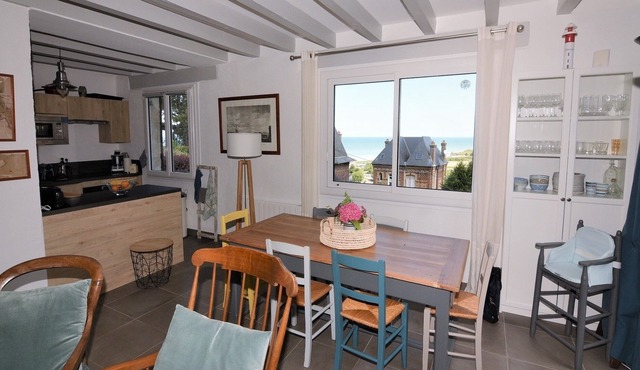 HOUSE 6 PEOPLE - LES PINS SEA VIEW