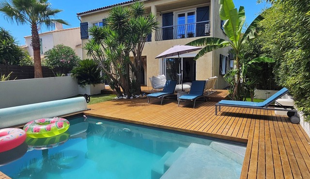 House 6 people near the beach