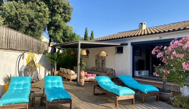 House 6 persons between vineyards and garrigues