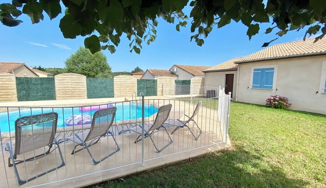 House 6p, 3ch, private pool, jacuzzi, large garden with petanque game