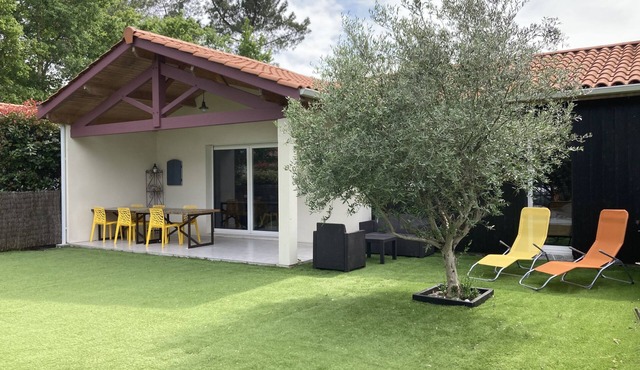 House 7 people near the lake, swimming pool, ideal for families.