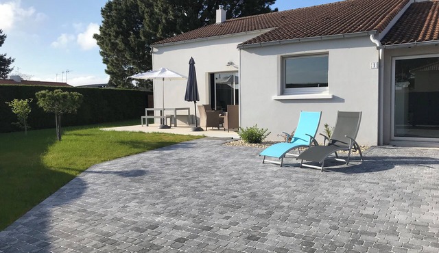 House 700 m from the beach Tharon-Plage between Pornic and St. Martin. Breving