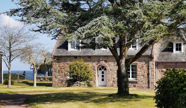 House 8 people by the sea with sea view