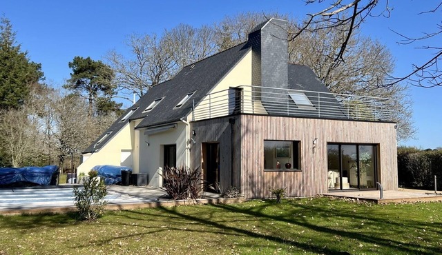 House 8 people. Heated swimming pool. CLOHARS-CARNOËT