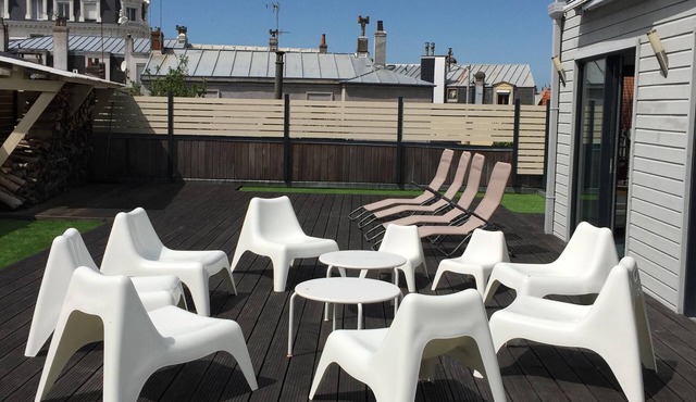 HOUSE 8 Pers CENTER AND BEACH