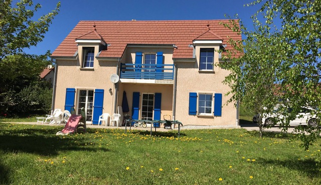 House 8 persons